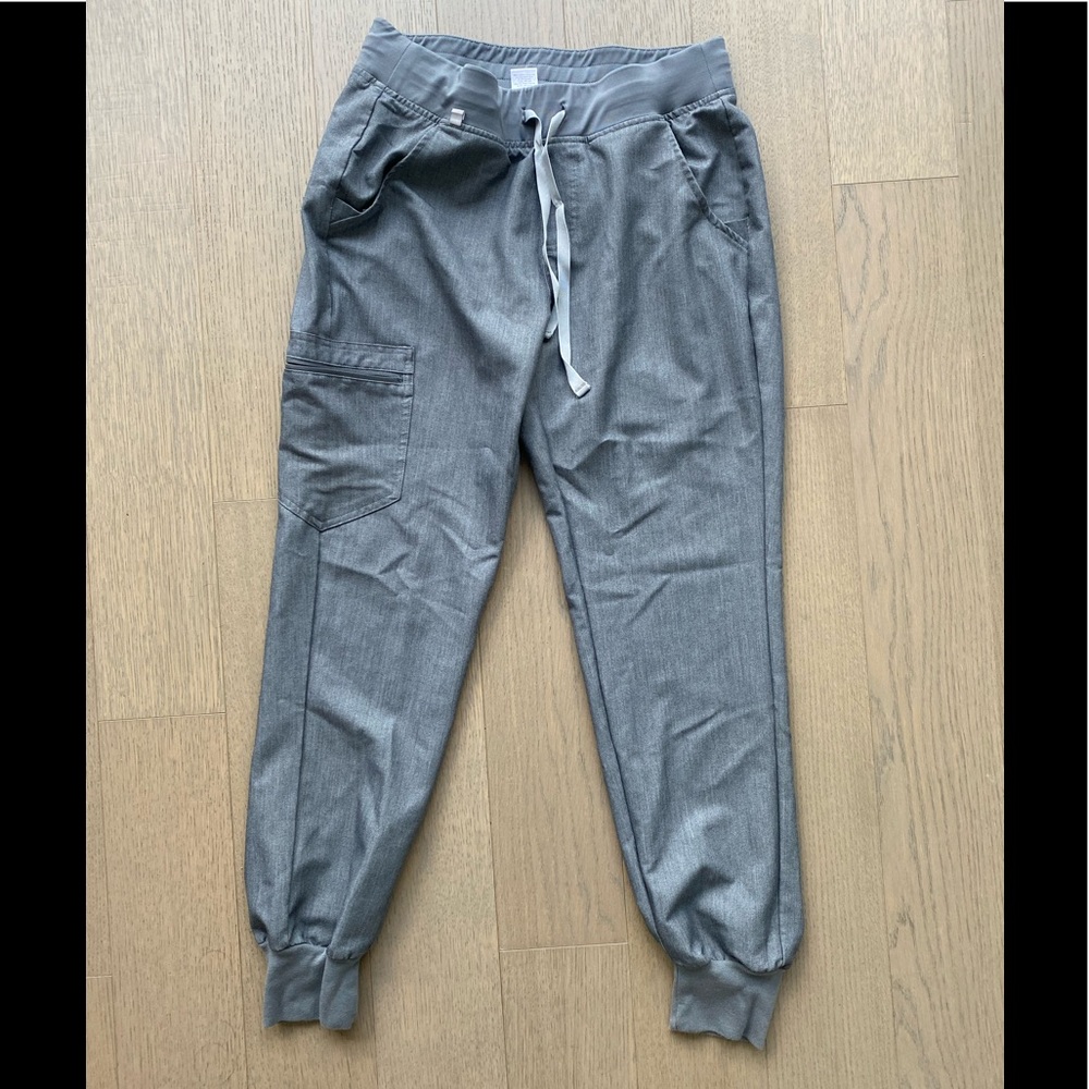 FIGS GRAY SIZE S WOMENS ZAMORA SCRUBS REG LENGTH